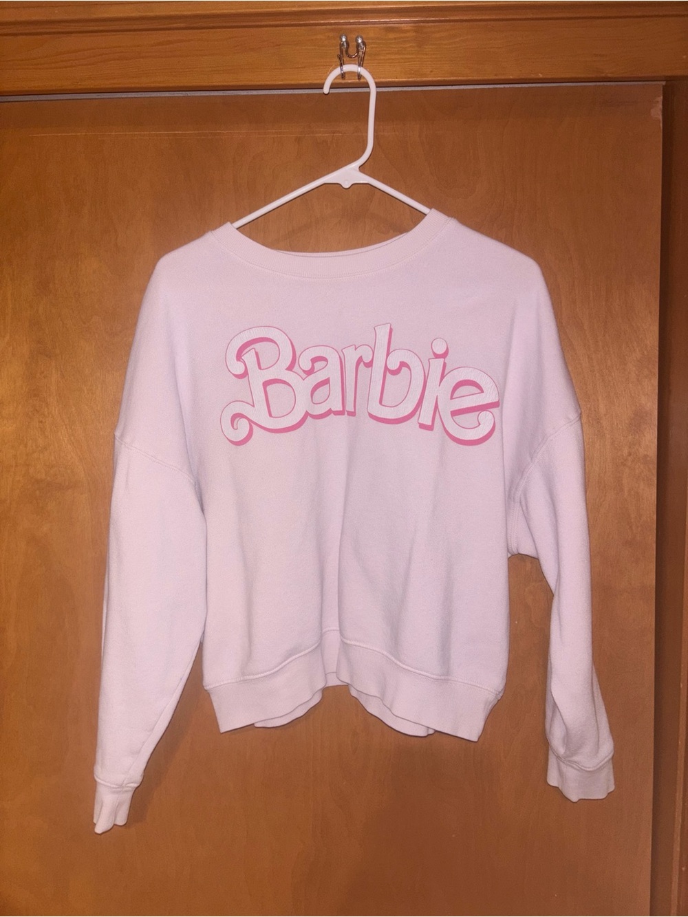 Barbie Pink Graphic Logo Cropped Crewneck Sweatshirt Medium Drop Shoulder